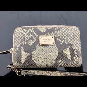 Michael Kors Wristlet